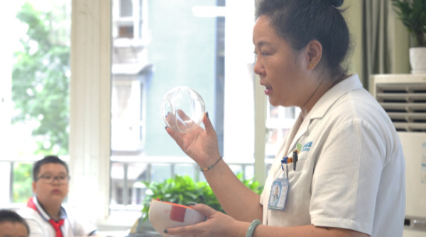 科普講座現(xiàn)場。重慶普瑞眼科醫(yī)院供圖