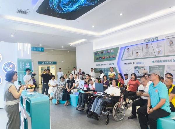 活動現(xiàn)場。任峰攝