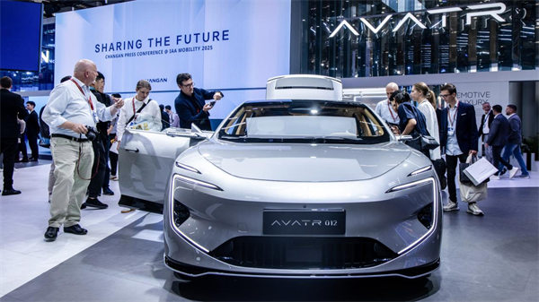 車展現(xiàn)場(chǎng)。長(zhǎng)安汽車供圖