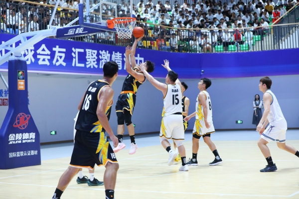 表演賽活動現(xiàn)場。敖民極攝