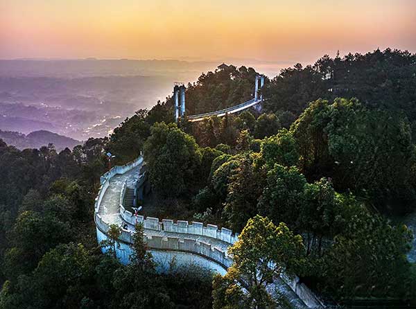 石筍山。工行重慶市分行供圖