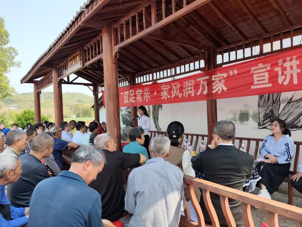 現(xiàn)場(chǎng)宣講。大足區(qū)委宣傳部供圖