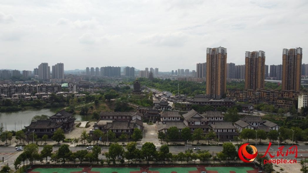 重慶市銅梁區(qū)淮遠(yuǎn)古鎮(zhèn)。人民網(wǎng)記者 游天燚攝