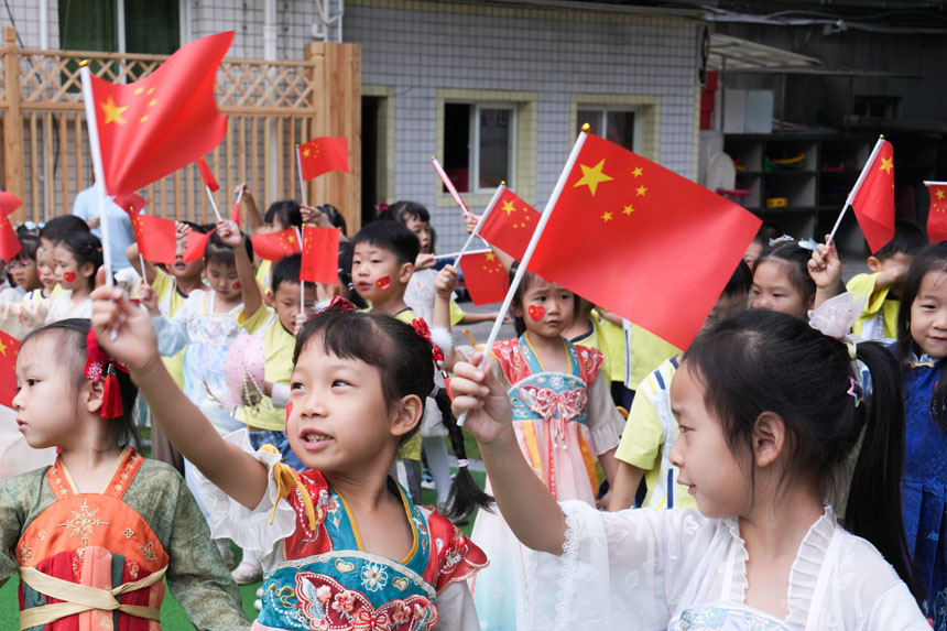 幼兒園開展國慶主題教育實踐活動。蘭天攝