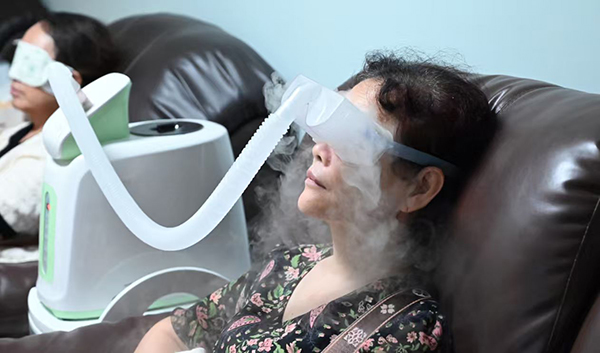 干眼SPA理療。重慶南坪愛爾眼科醫(yī)院供圖