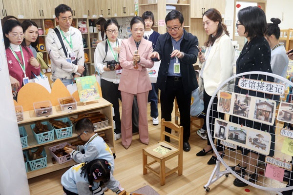 現(xiàn)場調(diào)研。曾英豪攝