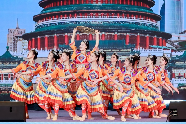 現(xiàn)場文藝演出。江北區(qū)委宣傳部供圖