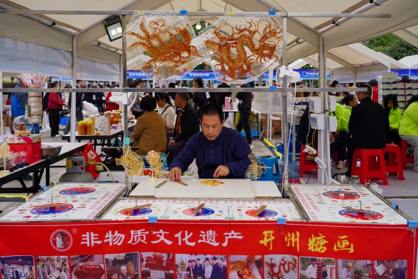 “川渝美食·開州金廚” 名店名品展舉行。開州區(qū)委宣傳部供圖
