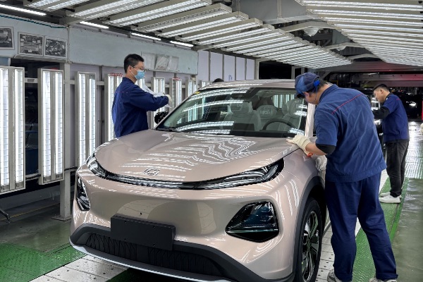 長(zhǎng)安汽車旗下重慶鈴耀總裝車間。長(zhǎng)安汽車供圖