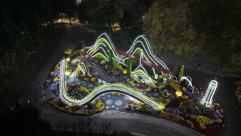 重慶室外景點榮獲“室外景點最佳綜合獎”最高大獎。市城市管理局供圖