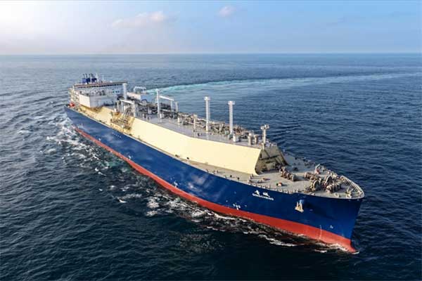 “青城”入海楊帆。昆侖金租供圖