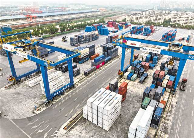 西部陸海新通道班列累計發(fā)運超500萬標箱